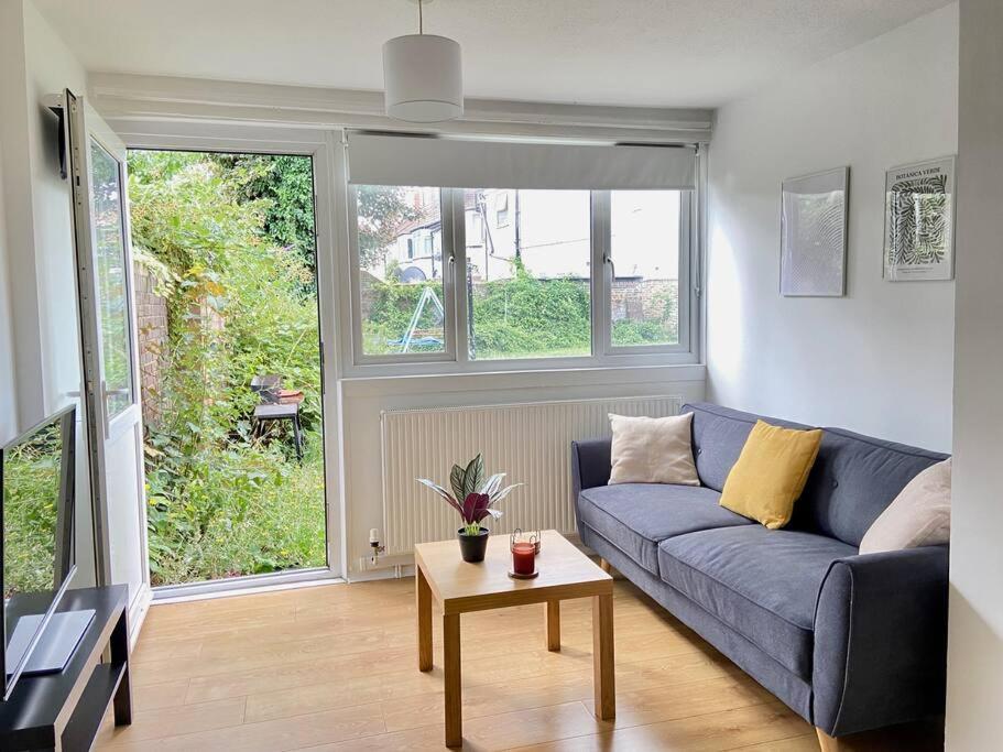 Apartament Stylish & Tranquil Flat With Excellent Connections Londyn Zewnętrze zdjęcie