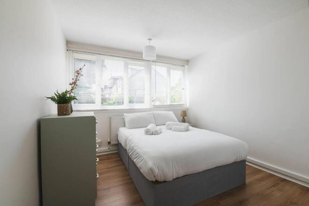 Apartament Stylish & Tranquil Flat With Excellent Connections Londyn Zewnętrze zdjęcie