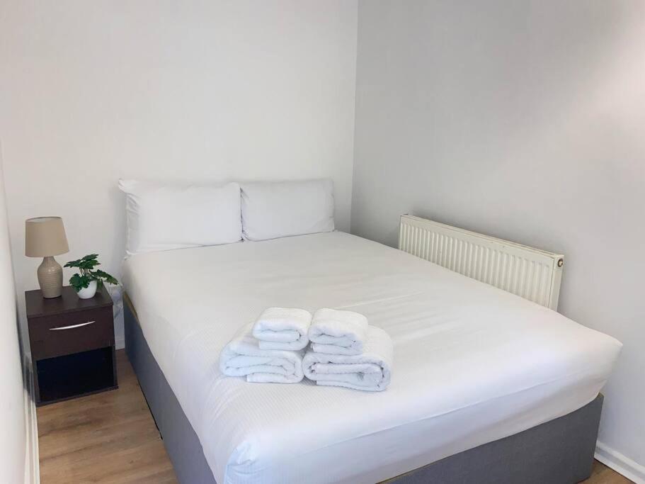 Apartament Stylish & Tranquil Flat With Excellent Connections Londyn Zewnętrze zdjęcie